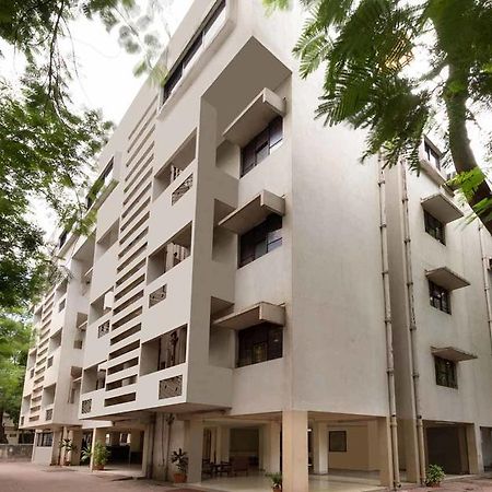 Hotel Meru Púna Kültér fotó