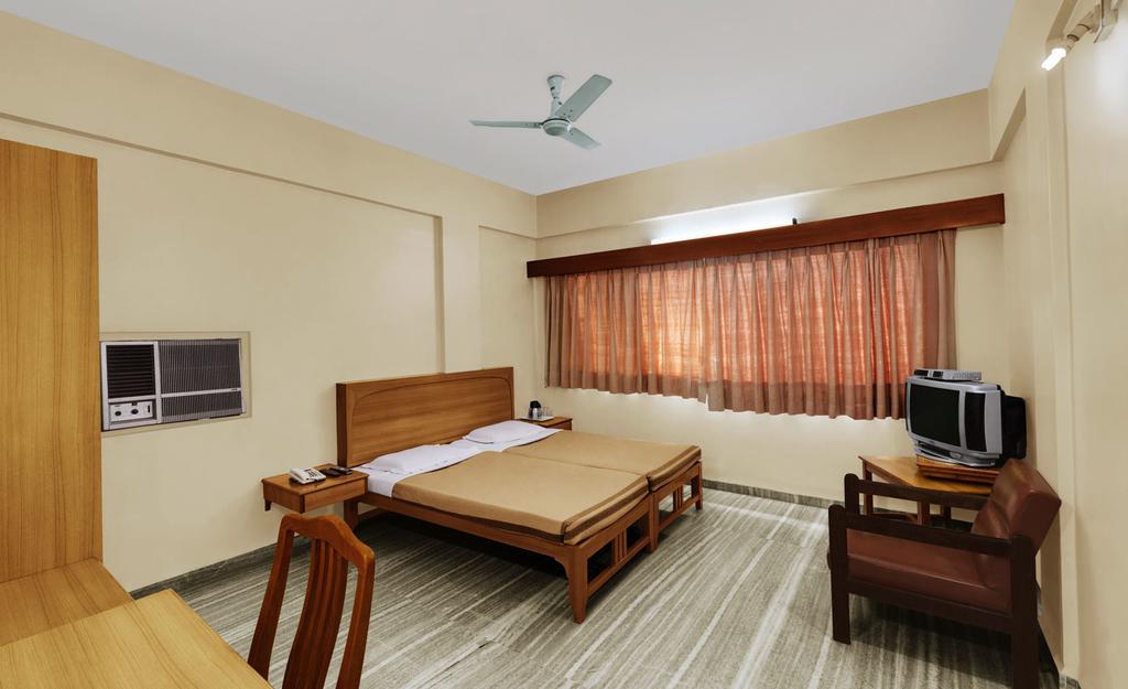 Hotel Meru Púna Kültér fotó